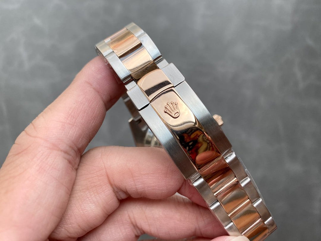 SKY-DWELLER TWO-TONE 42 ROSE GOLD BEZEL BROWN DIAL
