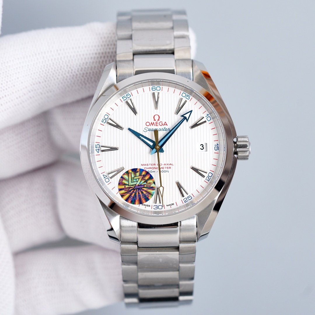 SEAMASTER AQUA TERRA 150M CO-AXIAL WHITE DIAL BLUE HAND