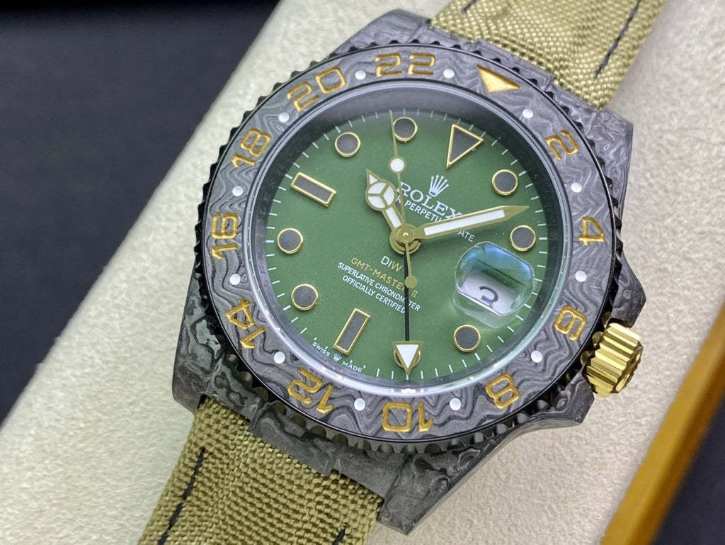 GMT - MASTER II CARBON GREEN