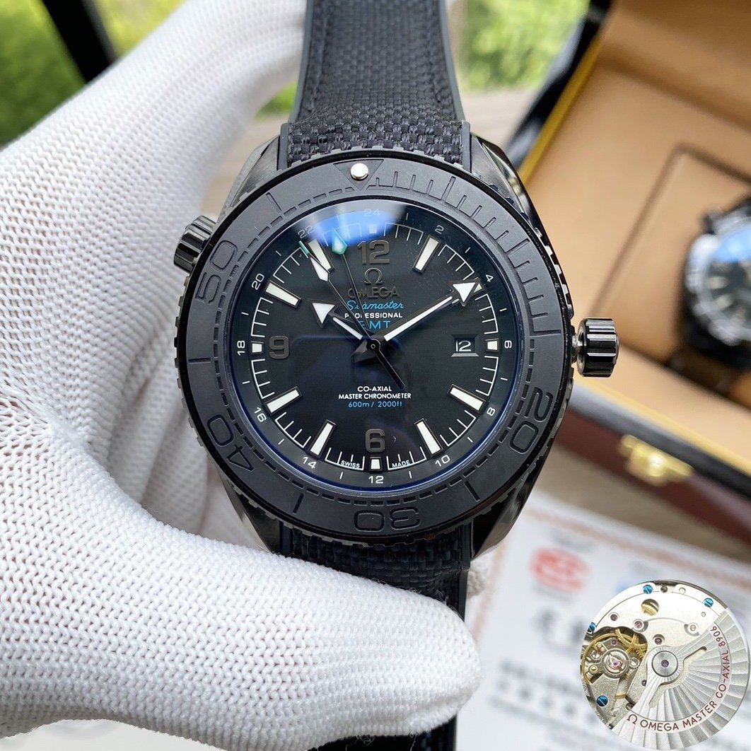 SEAMASTER PLANET OCEAN 600 GMT ALL BLACK CERAMIC