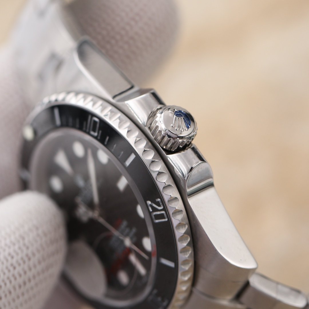 SUBMARINER DATE 40 BLACK CUSTOM