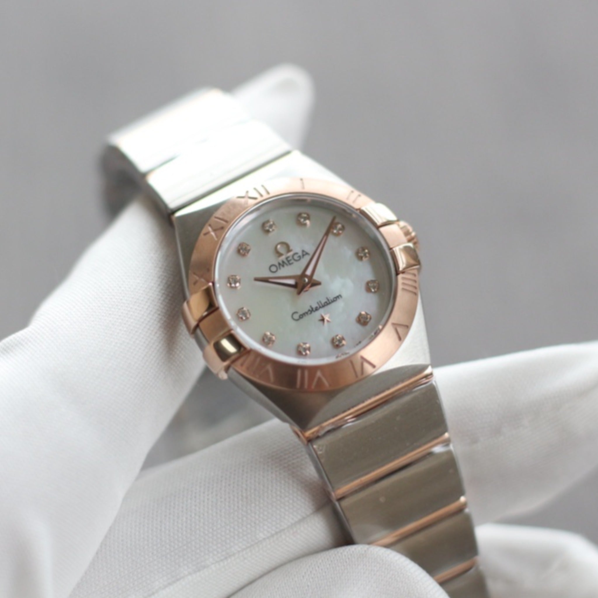 CONSTELLATION 27MM MOTHER OF PEARL WHITE DIAL