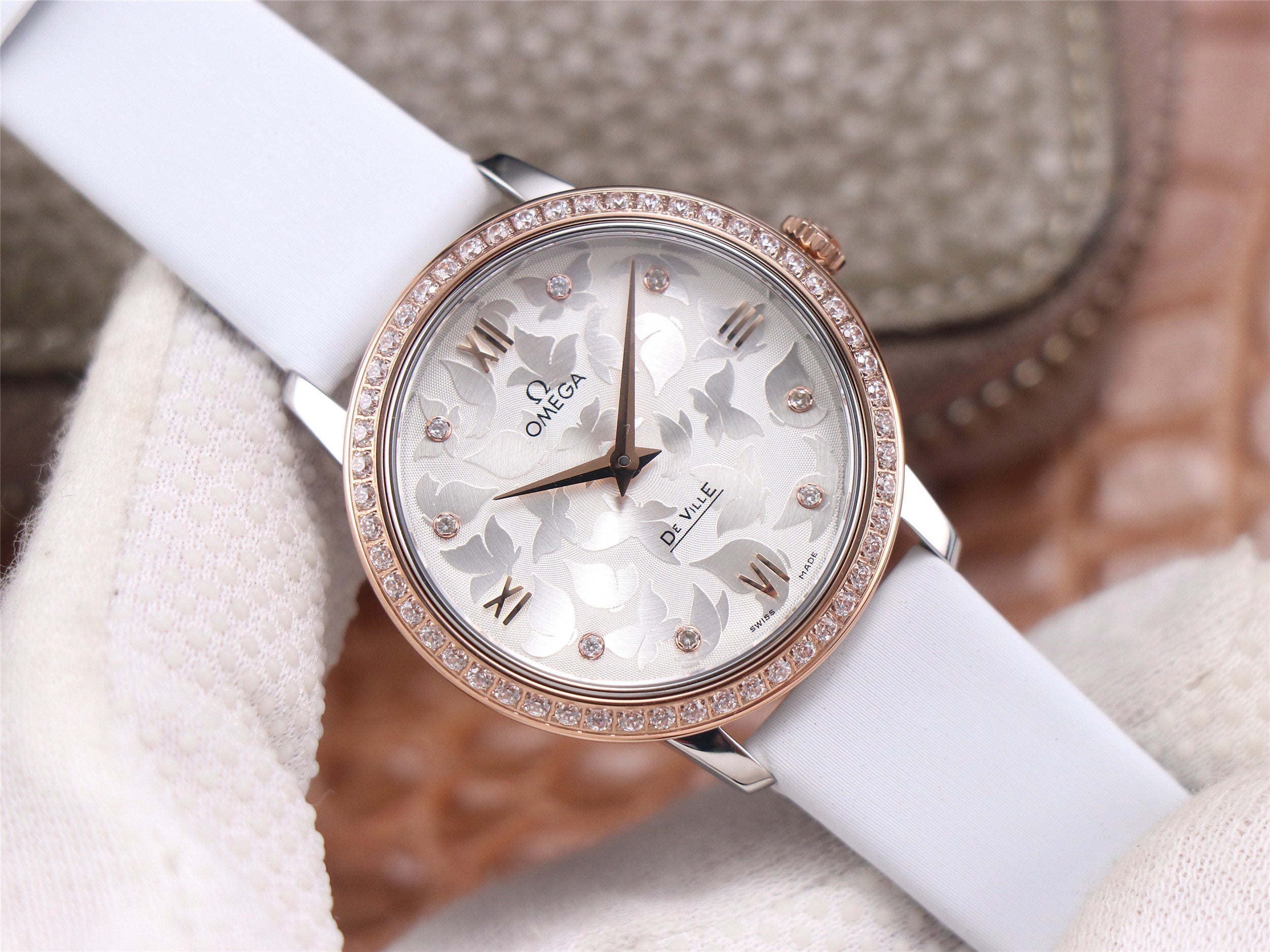 DE VILLE PRESTIGE 32 ROSE GOLD DIAMOND BEZEL WHITE DIAL